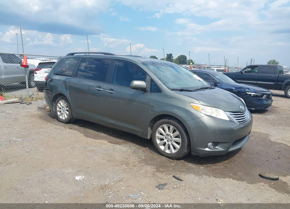 2012 TOYOTA SIENNA LIMITED V6 7 PASSENGER VIN: 5TDYK3DC7CS223821