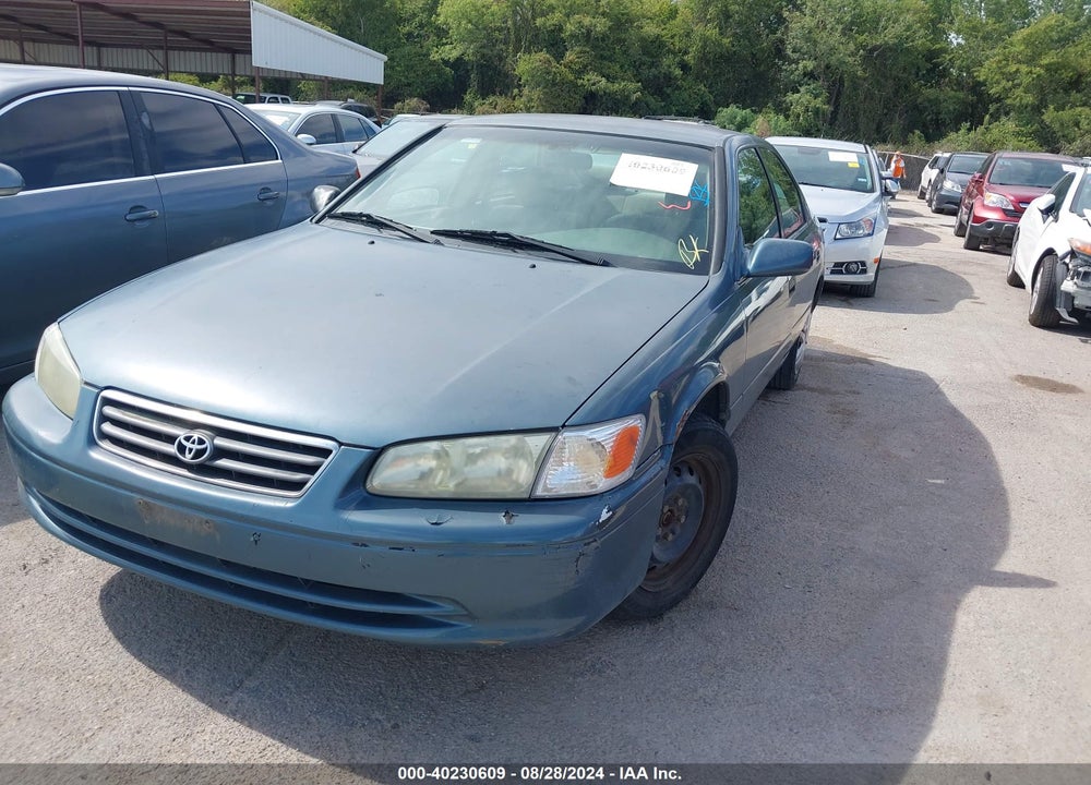 2001 TOYOTA CAMRY LE VIN: 4T1BG22K21U828779