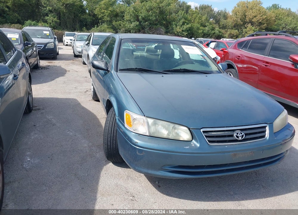 2001 TOYOTA CAMRY LE VIN: 4T1BG22K21U828779