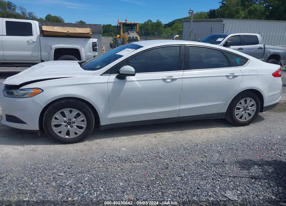 2013 FORD FUSION S VIN: 3FA6P0G71DR126968