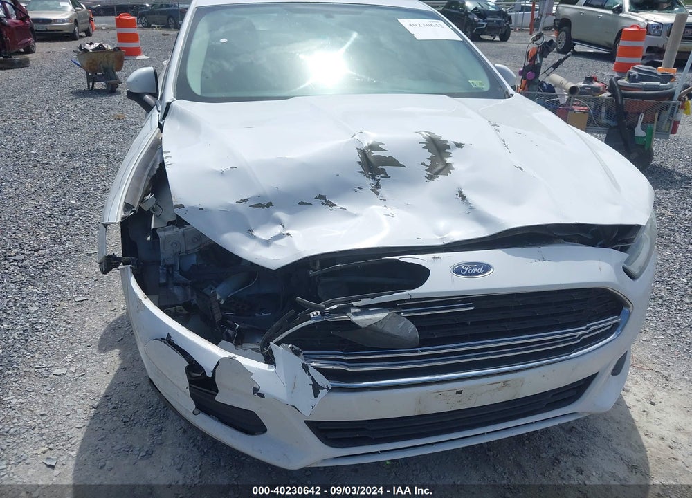 2013 FORD FUSION S VIN: 3FA6P0G71DR126968