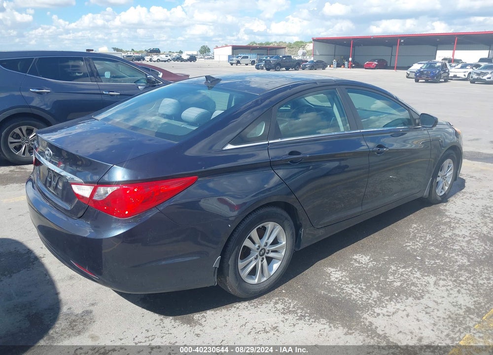 2013 HYUNDAI SONATA GLS VIN: 5NPEB4AC7DH723269