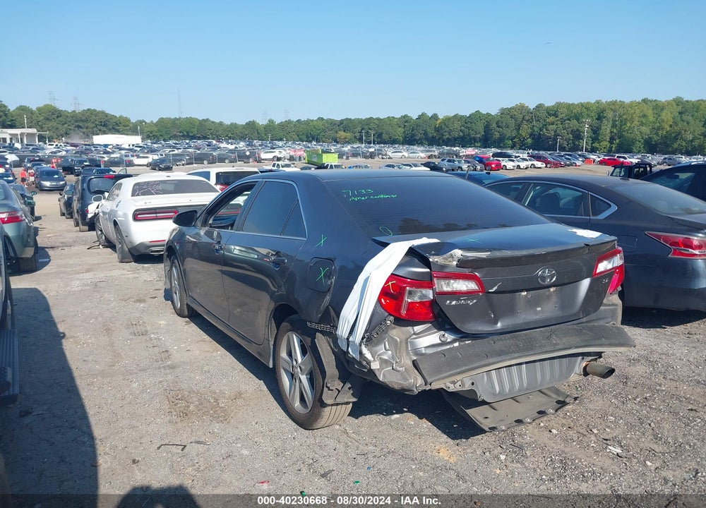2014 TOYOTA CAMRY SE VIN: 4T1BF1FK3EU376872