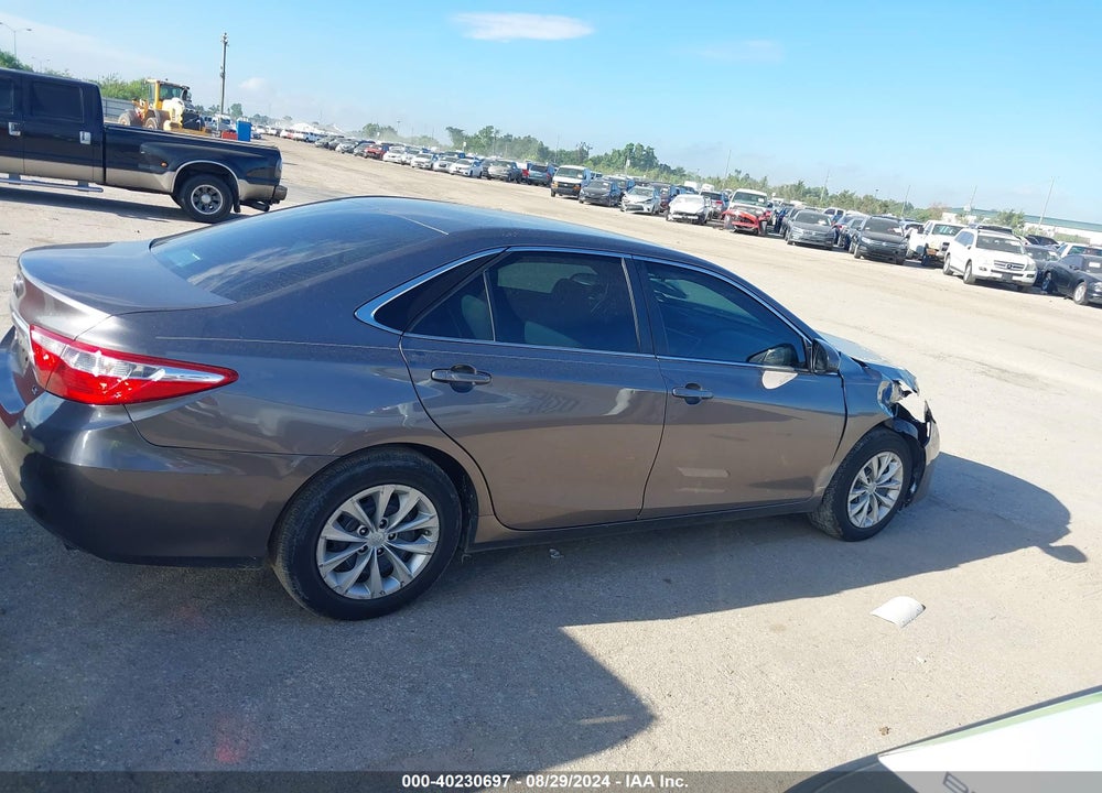 2017 TOYOTA CAMRY LE VIN: 4T1BF1FKXHU285781