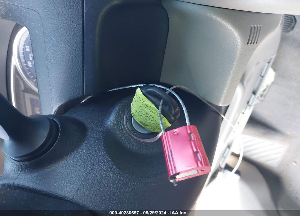 2017 TOYOTA CAMRY LE VIN: 4T1BF1FKXHU285781