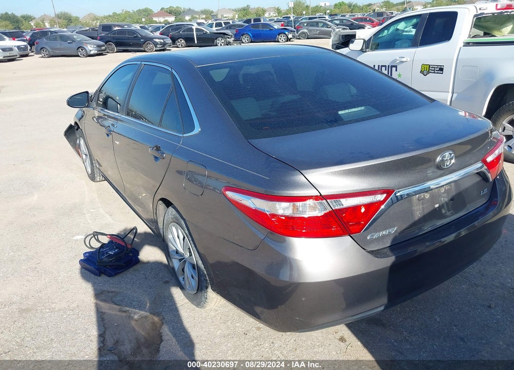 2017 TOYOTA CAMRY LE VIN: 4T1BF1FKXHU285781