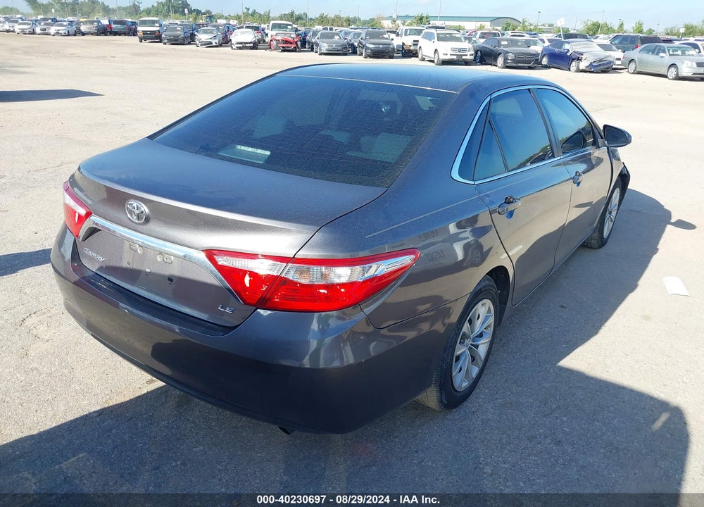 2017 TOYOTA CAMRY LE VIN: 4T1BF1FKXHU285781