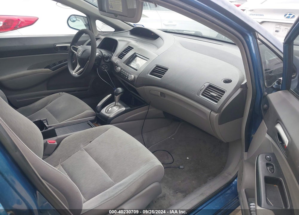 2010 HONDA CIVIC LX VIN: 2HGFA1F52AH563663