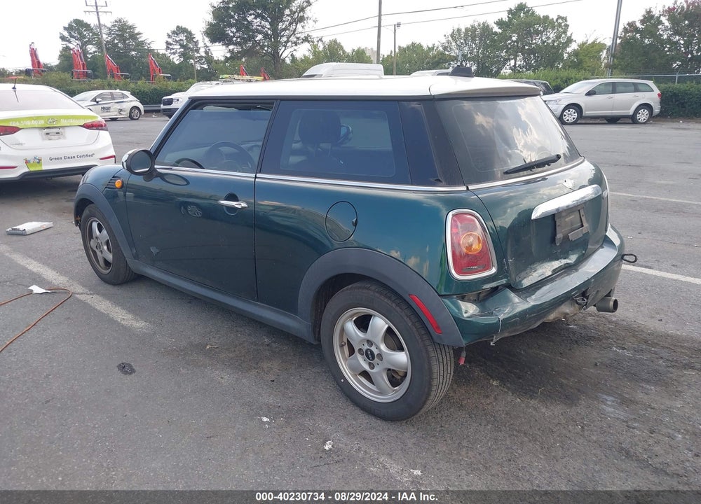 2010 MINI COOPER VIN: WMWMF3C51ATZ64256