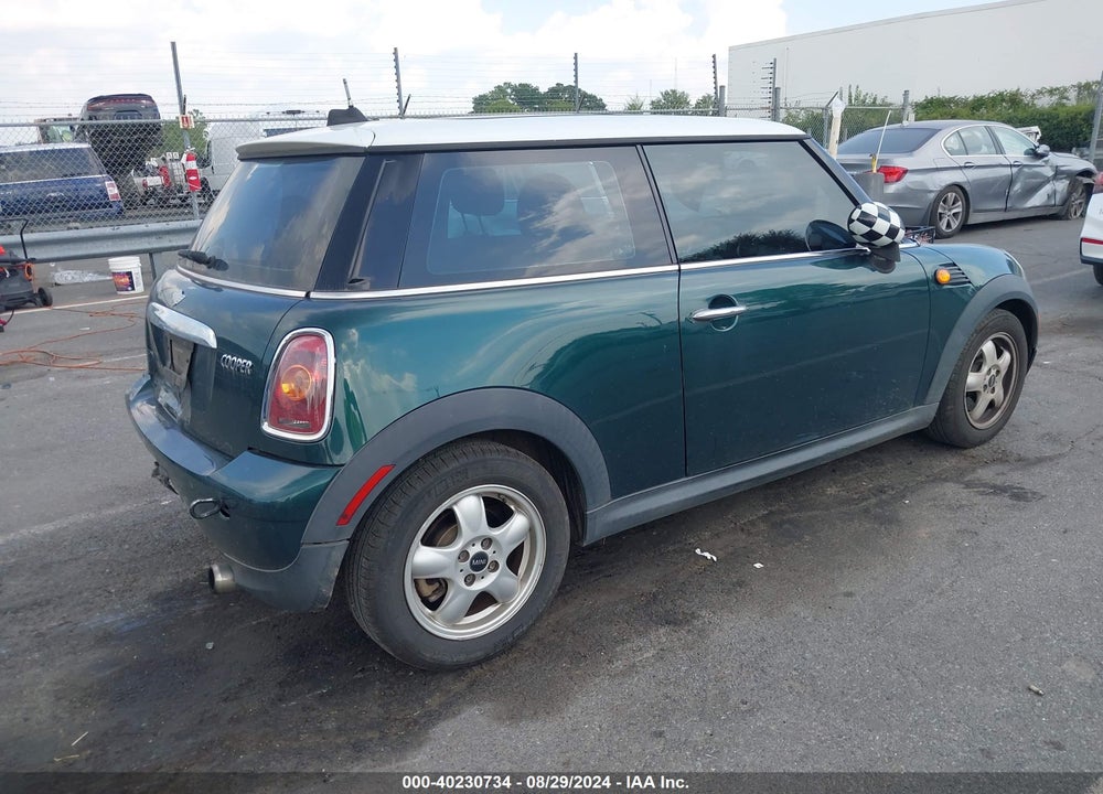 2010 MINI COOPER VIN: WMWMF3C51ATZ64256