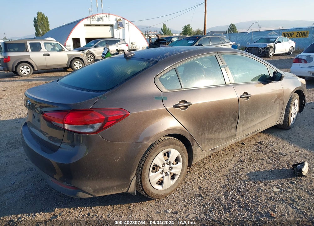 2017 KIA FORTE LX VIN: 3KPFK4A76HE143075