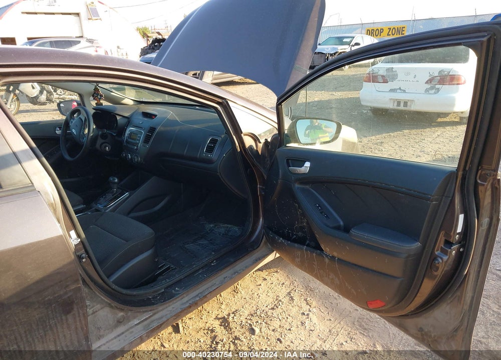 2017 KIA FORTE LX VIN: 3KPFK4A76HE143075