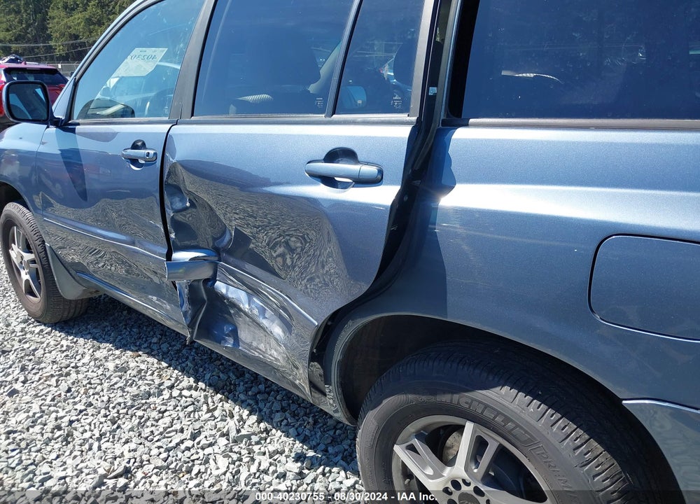 2004 TOYOTA HIGHLANDER V6 VIN: JTEEP21A940022777