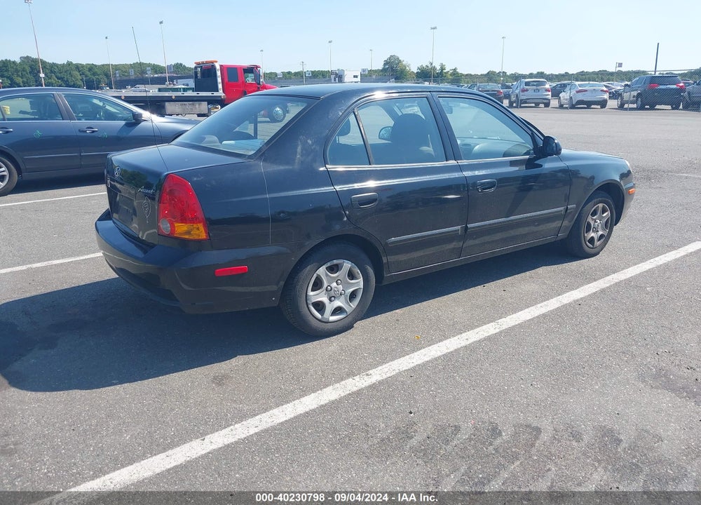 2005 HYUNDAI ACCENT GLS VIN: KMHCG45C25U597067