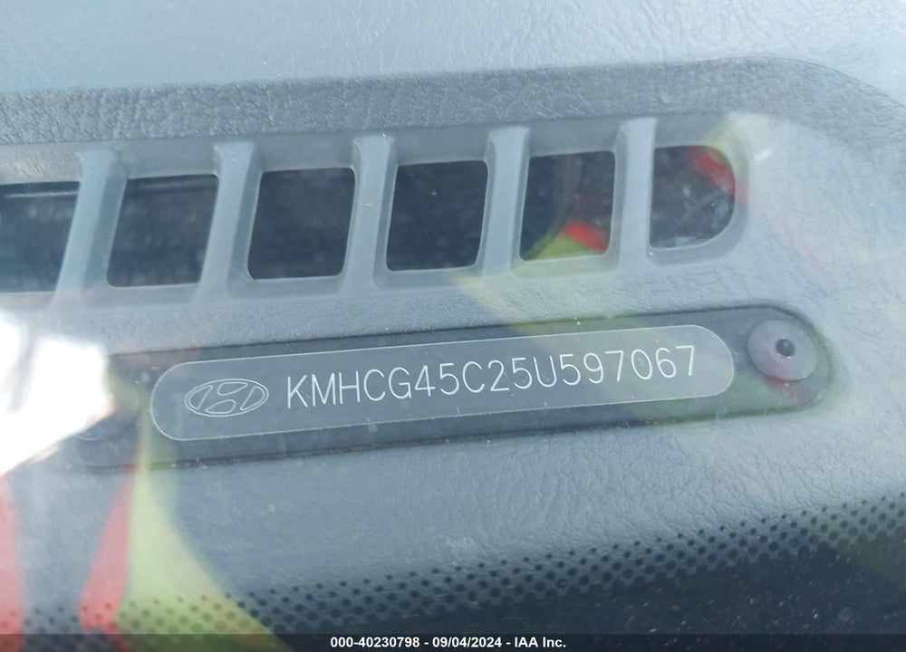 2005 HYUNDAI ACCENT GLS VIN: KMHCG45C25U597067