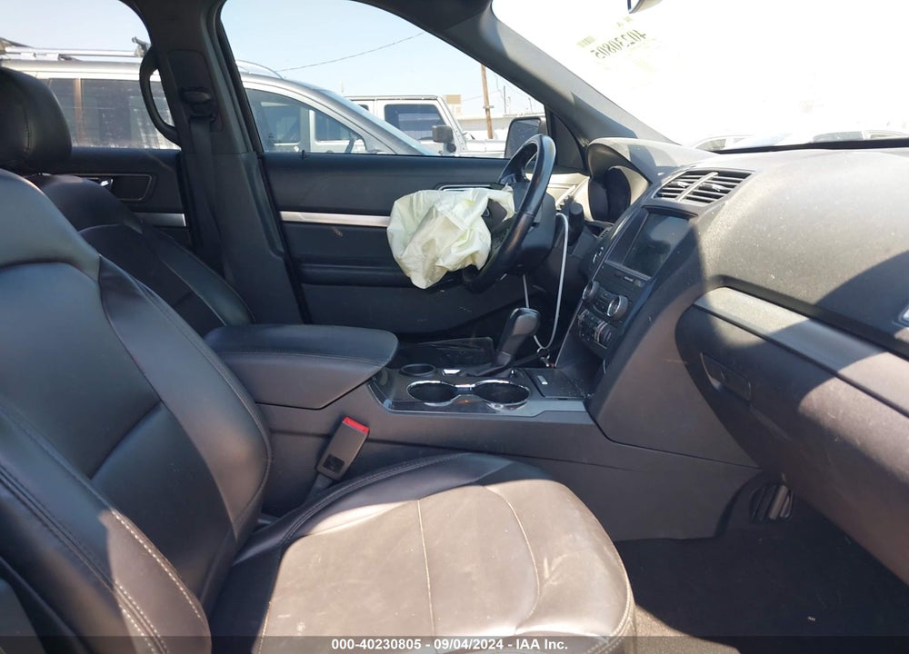 2019 FORD EXPLORER XLT VIN: 1FM5K7D8XKGA73021