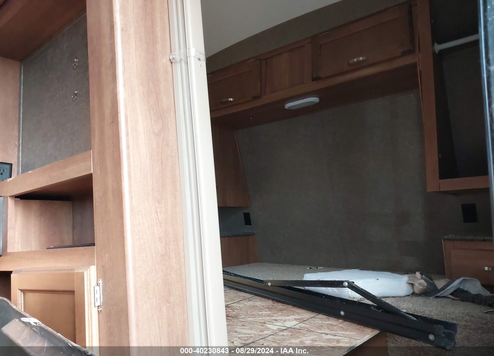 2017 SPRINGDALE TRAVEL TRAILER VIN: 4YDT3032XH3103595