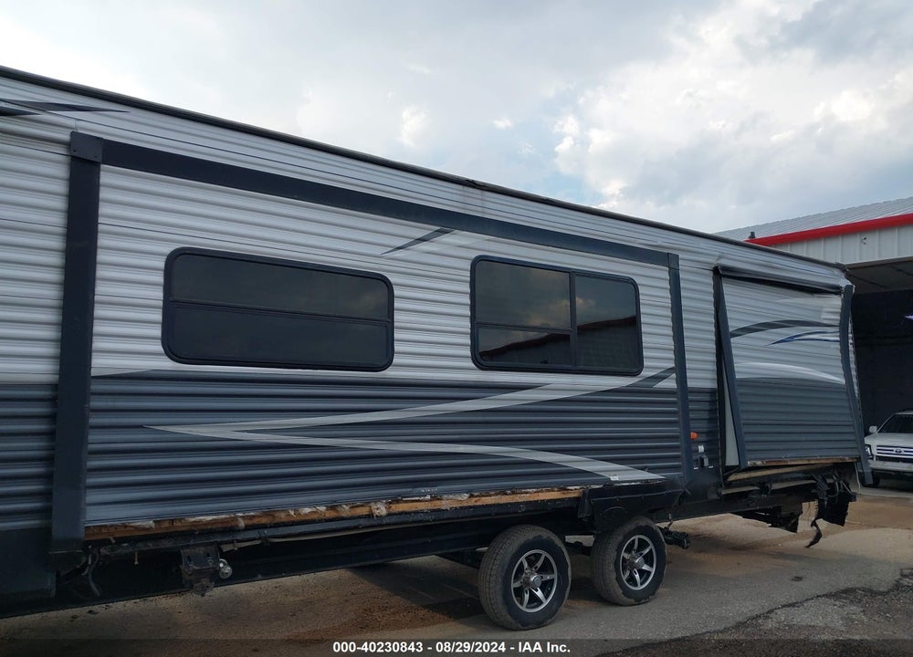 2017 SPRINGDALE TRAVEL TRAILER VIN: 4YDT3032XH3103595