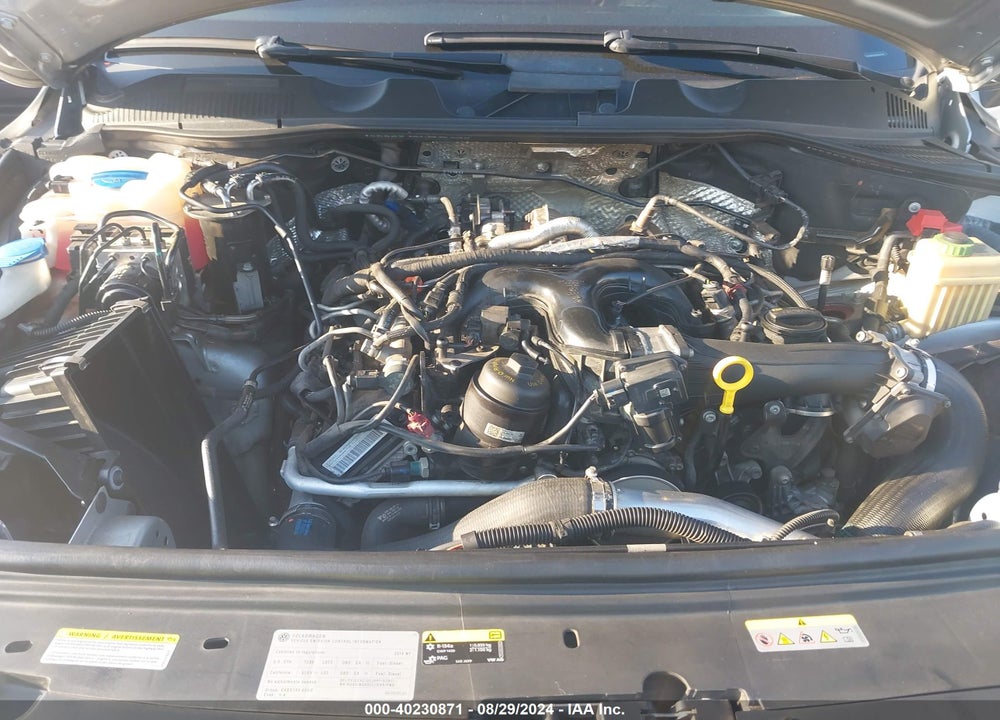 2014 VOLKSWAGEN TOUAREG TDI SPORT VIN: WVGEP9BP3ED012798