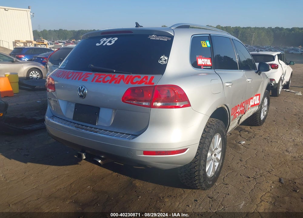 2014 VOLKSWAGEN TOUAREG TDI SPORT VIN: WVGEP9BP3ED012798