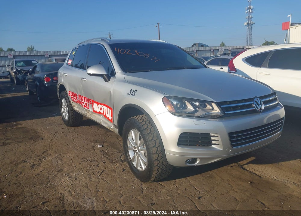 2014 VOLKSWAGEN TOUAREG TDI SPORT VIN: WVGEP9BP3ED012798
