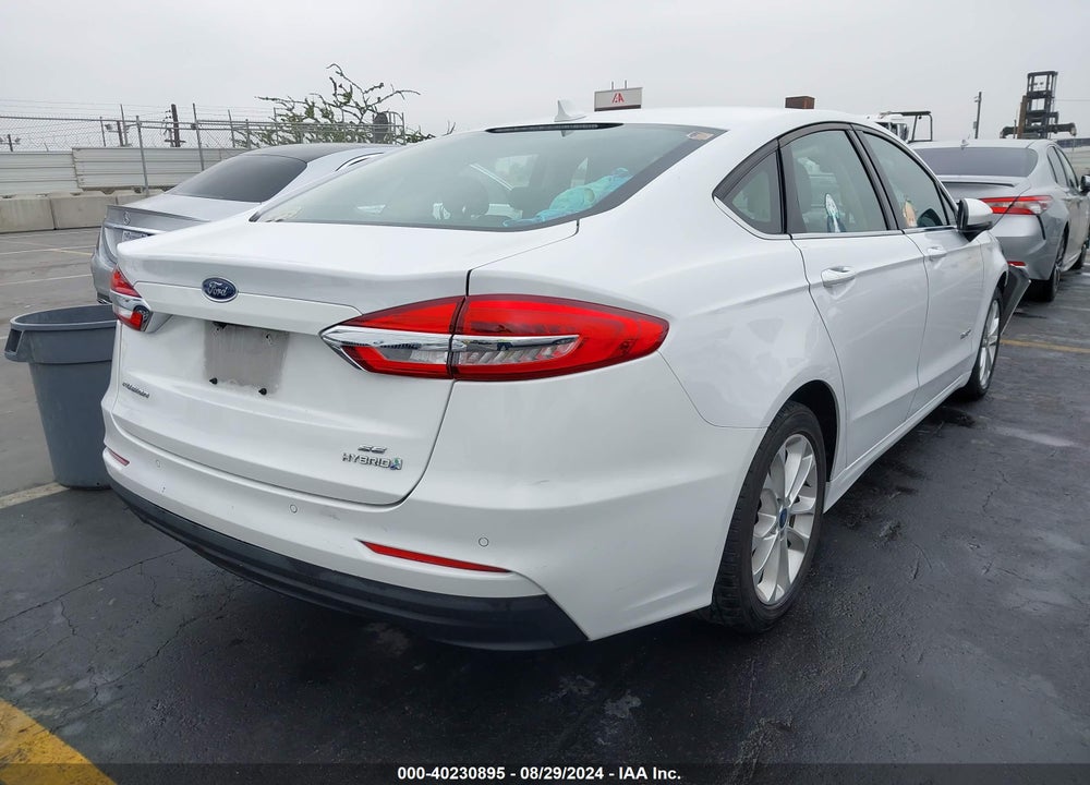 2019 FORD FUSION HYBRID SE VIN: 3FA6P0LU5KR104092