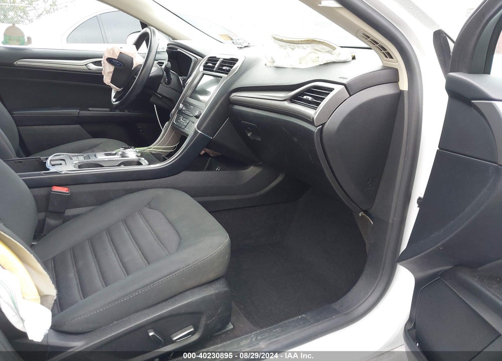 2019 FORD FUSION HYBRID SE VIN: 3FA6P0LU5KR104092
