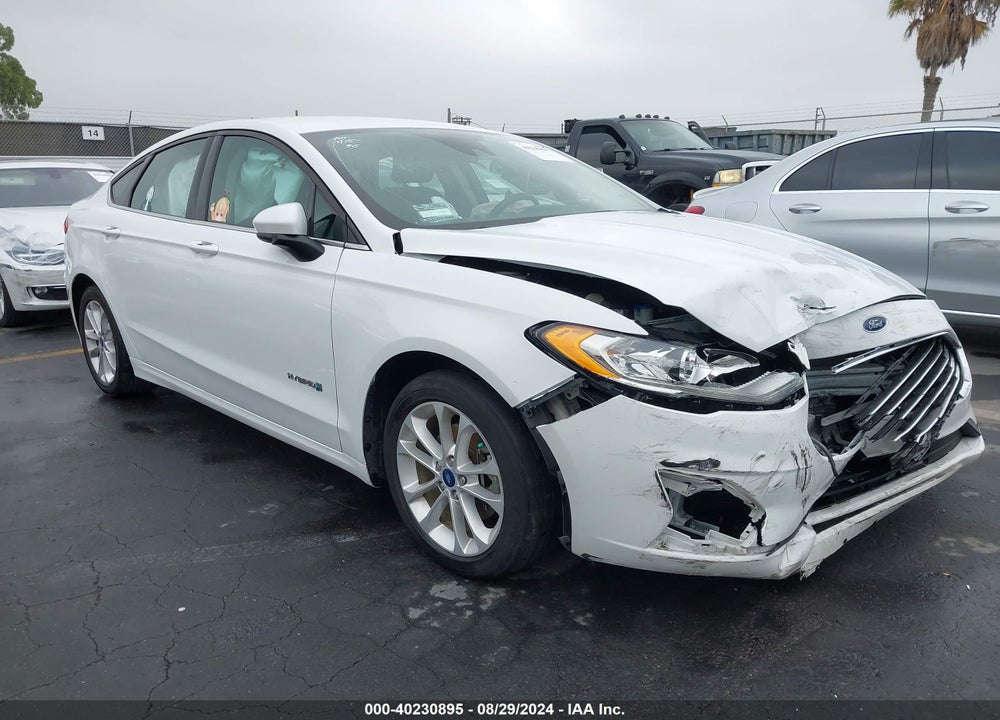 2019 FORD FUSION HYBRID SE VIN: 3FA6P0LU5KR104092
