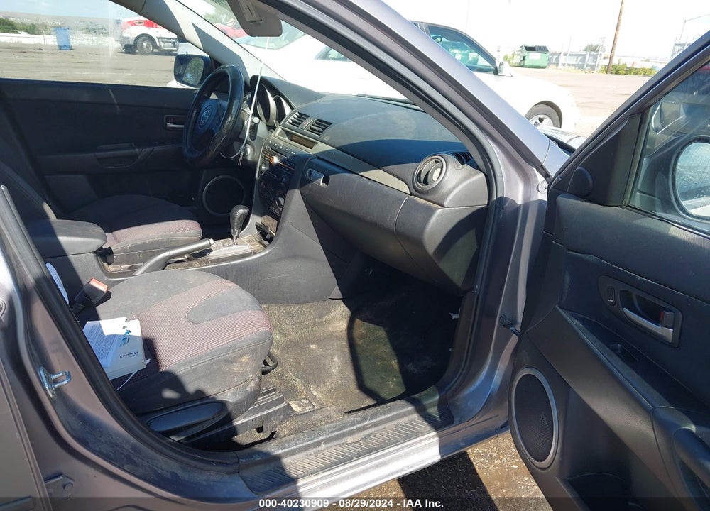 2005 MAZDA 3 S VIN: JM1BK123451242968
