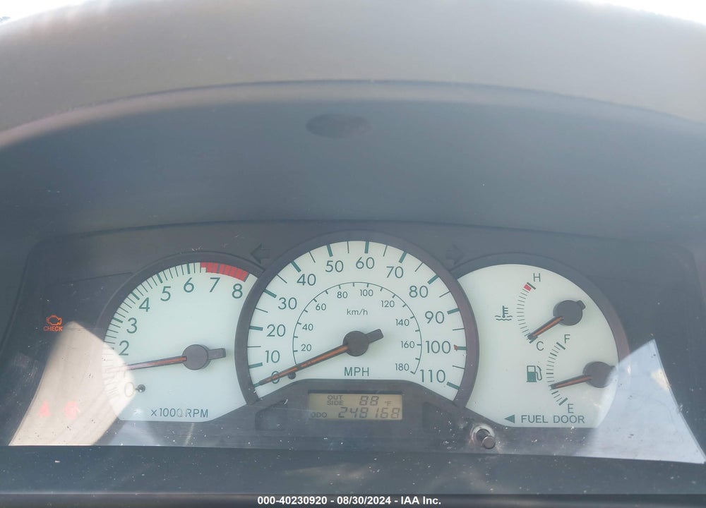 2004 TOYOTA COROLLA LE VIN: JTDBR32E842029815