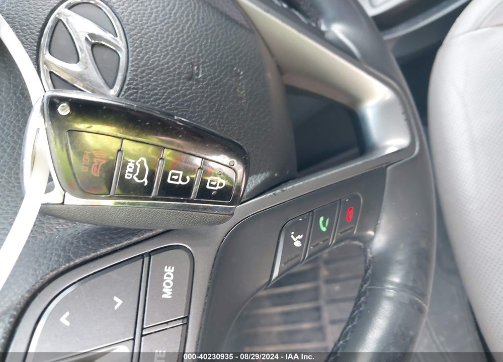 2015 HYUNDAI SANTA FE LIMITED VIN: KM8SRDHF1FU127934