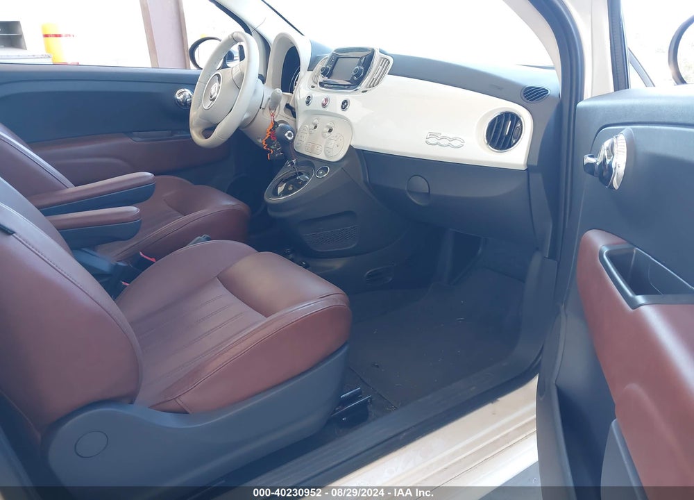 2018 FIAT 500 LOUNGE VIN: 3C3CFFCH4JT359229