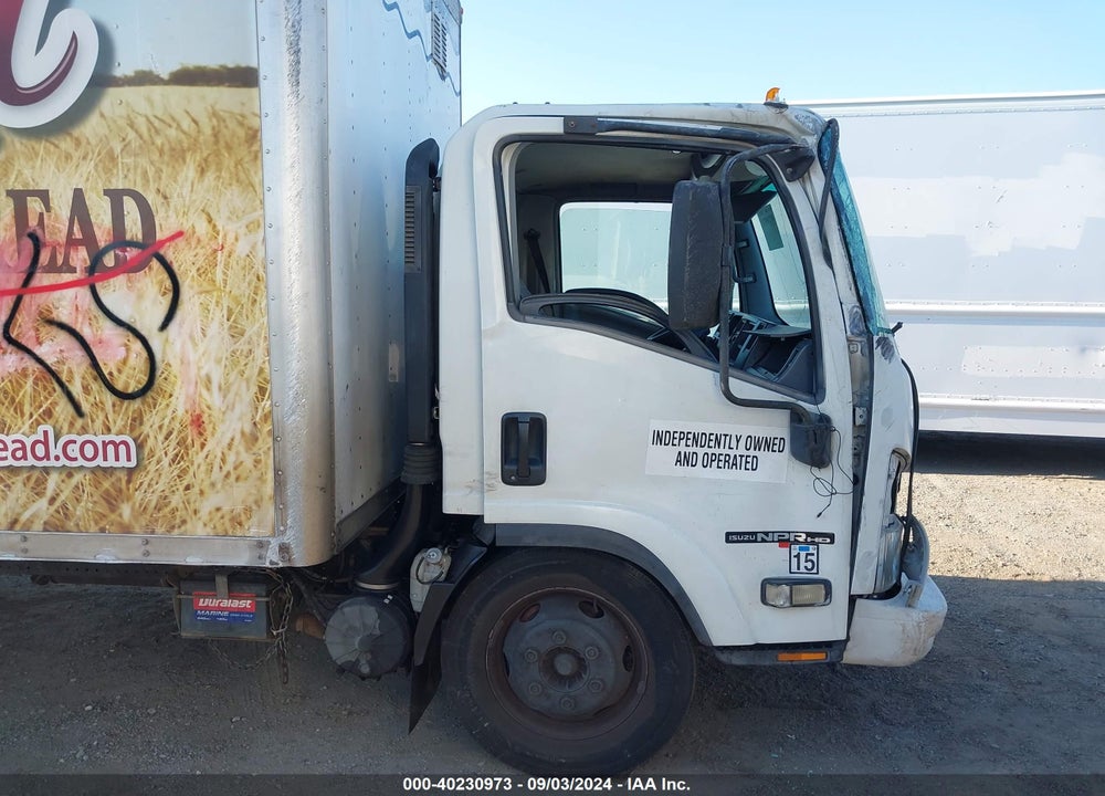 2008 ISUZU NPR VIN: 4KLC4B1U48J802300