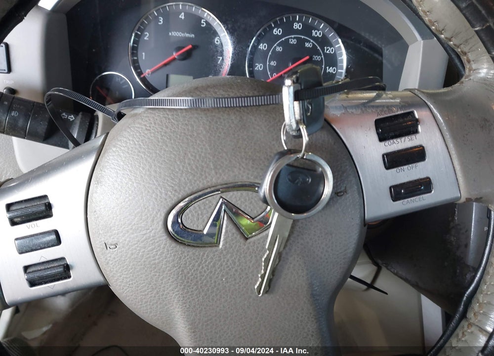 2005 INFINITI FX35 VIN: JNRAS08W05X207221