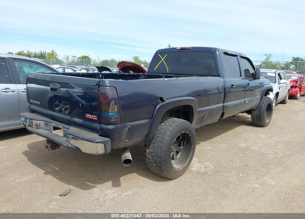 2005 GMC SIERRA 2500HD SLE VIN: 1GTHK23U05F925440