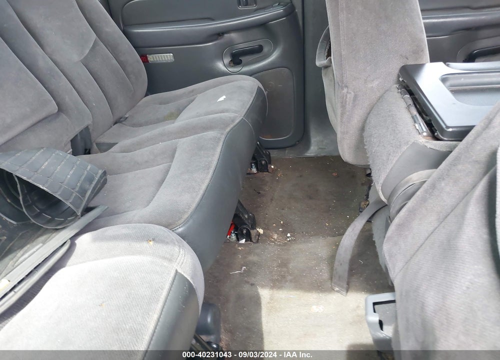 2005 GMC SIERRA 2500HD SLE VIN: 1GTHK23U05F925440