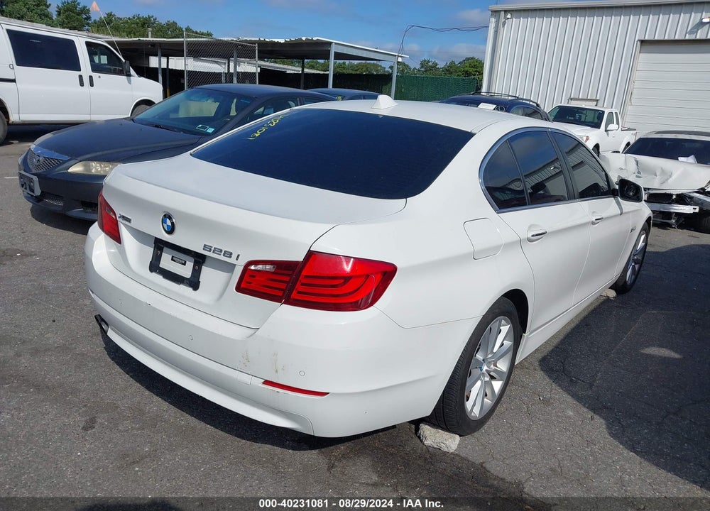 2013 BMW 528I XDRIVE VIN: WBAXH5C52DD107316
