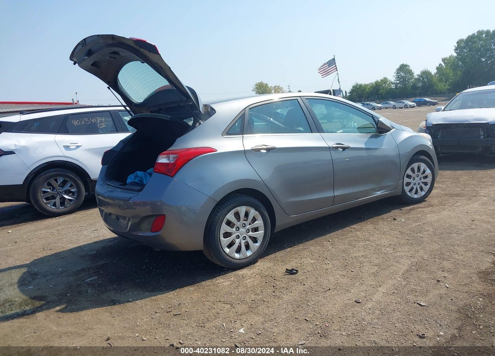 2016 HYUNDAI ELANTRA GT VIN: KMHD35LH4GU305958