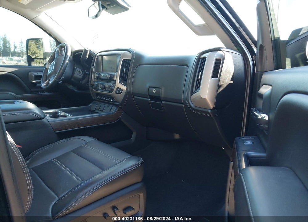 2017 GMC SIERRA 1500 DENALI VIN: 3GTU2PEJ6HG459384
