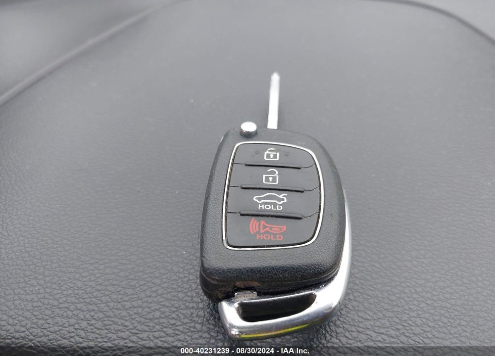 2016 HYUNDAI SONATA SE VIN: 5NPE24AF8GH276000