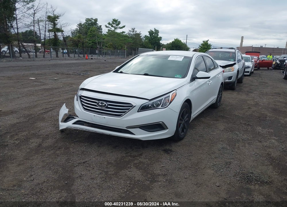 2016 HYUNDAI SONATA SE VIN: 5NPE24AF8GH276000