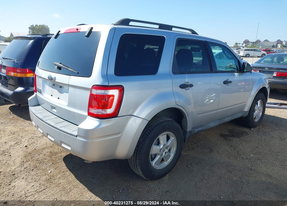 2010 FORD ESCAPE XLT VIN: 1FMCU0D72AKC83768