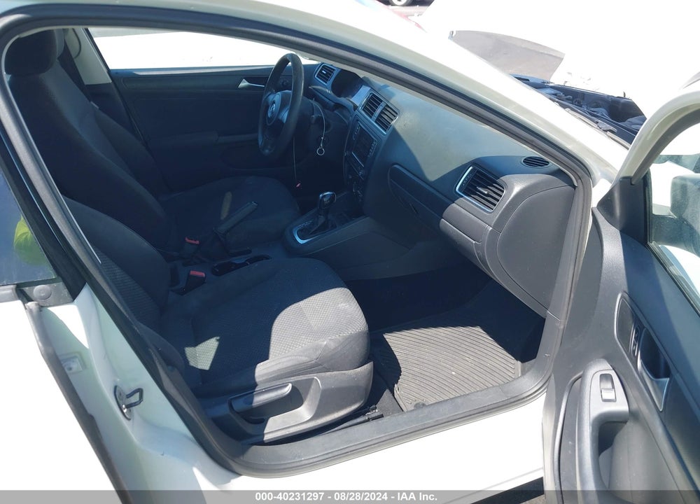 2012 VOLKSWAGEN JETTA 2.0L S VIN: 3VW2K7AJ9CM405341