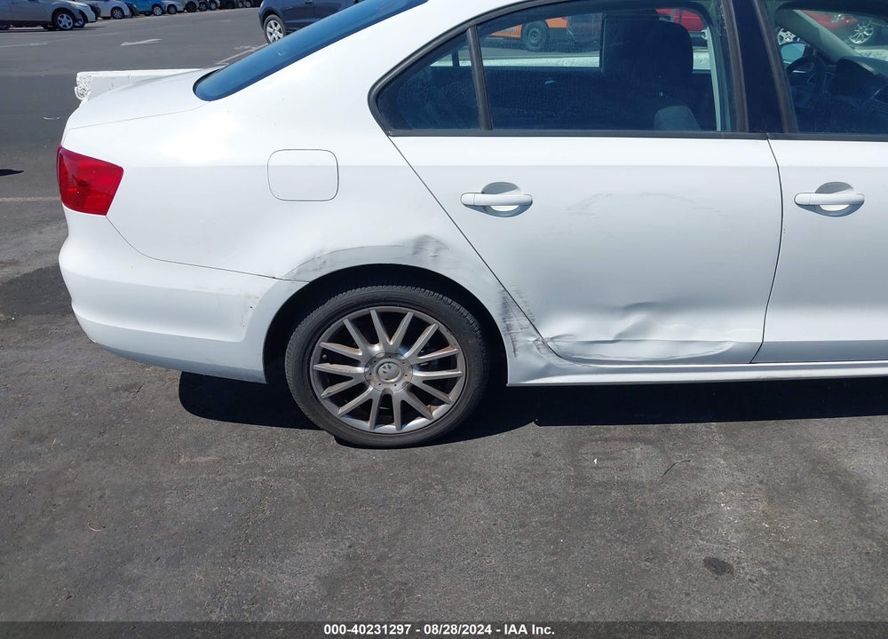 2012 VOLKSWAGEN JETTA 2.0L S VIN: 3VW2K7AJ9CM405341