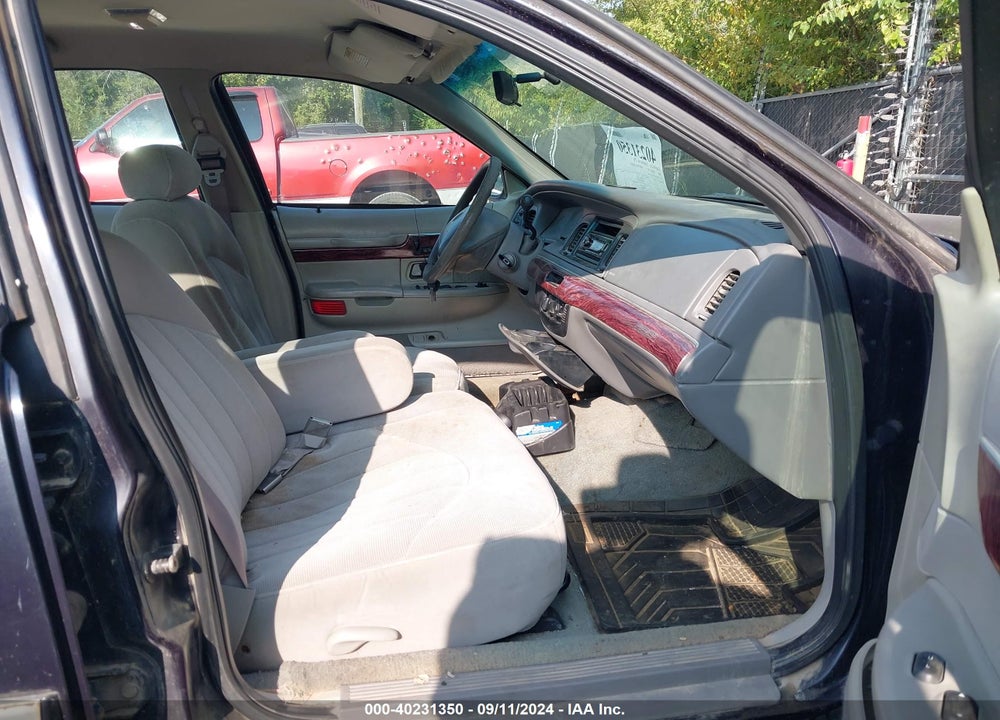 2000 MERCURY GRAND MARQUIS GS VIN: 2MEFM74W5YX611661