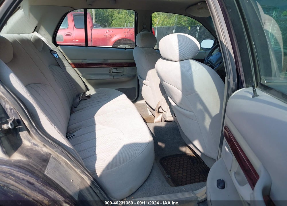 2000 MERCURY GRAND MARQUIS GS VIN: 2MEFM74W5YX611661