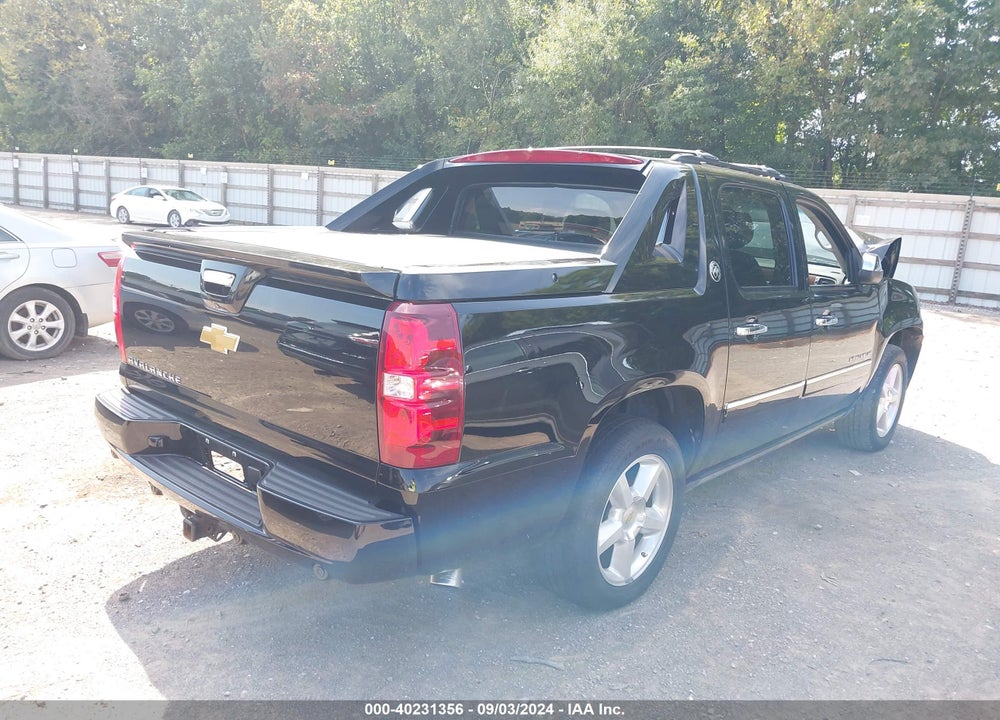 2013 CHEVROLET AVALANCHE LTZ VIN: 3GNTKGE77DG266517