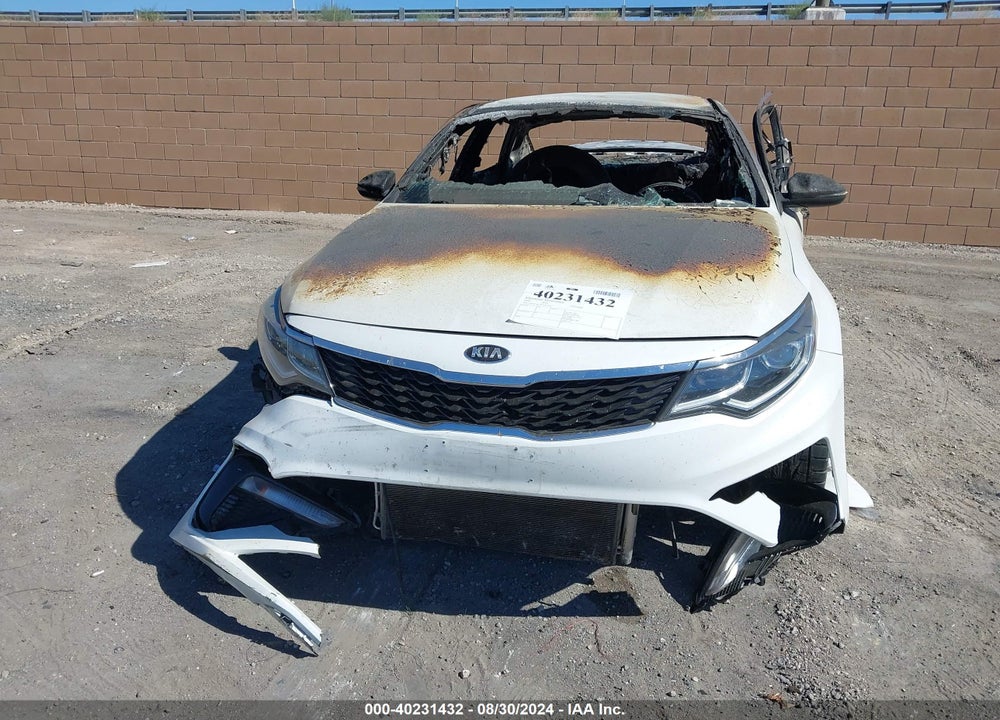 2020 KIA OPTIMA S VIN: 5XXGT4L30LG435395