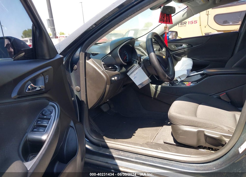 2019 CHEVROLET MALIBU 1LS VIN: 1G1ZB5ST4KF119569