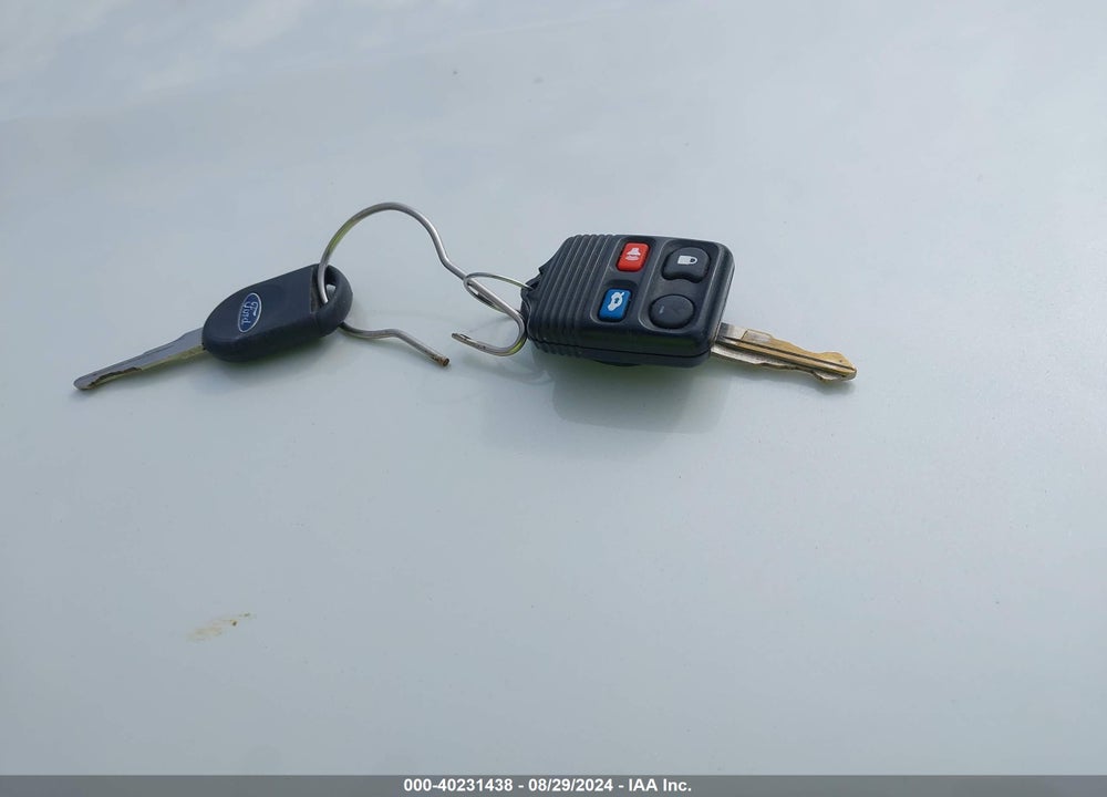 2002 FORD EXPLORER XLT VIN: 1FMZU73K22ZC57172
